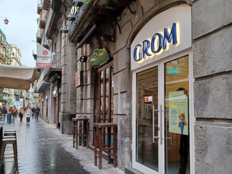 grom 1