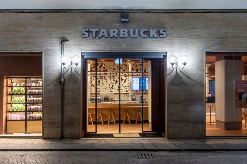 Starbucks Verona 3