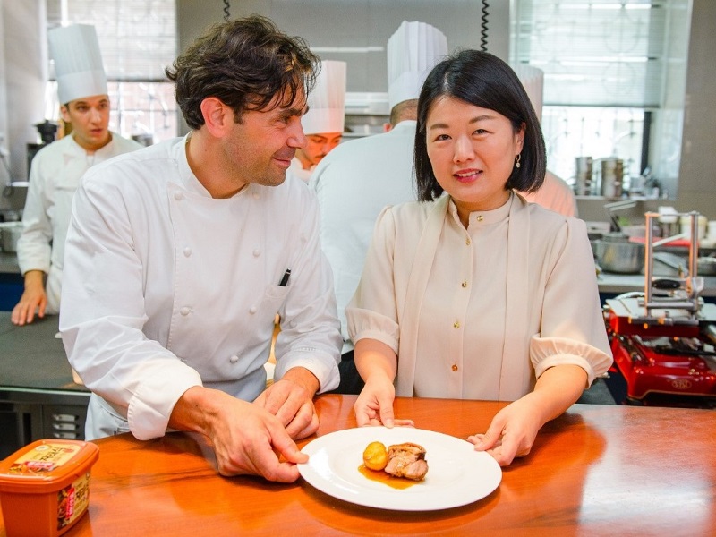 AT Korea porta in Italia l'eccellenza gastronomica della Corea del Sud con Daniel Canzian AT Korea porta in Italia l'eccellenza gastronomica della Corea del Sud con Daniel Canzian