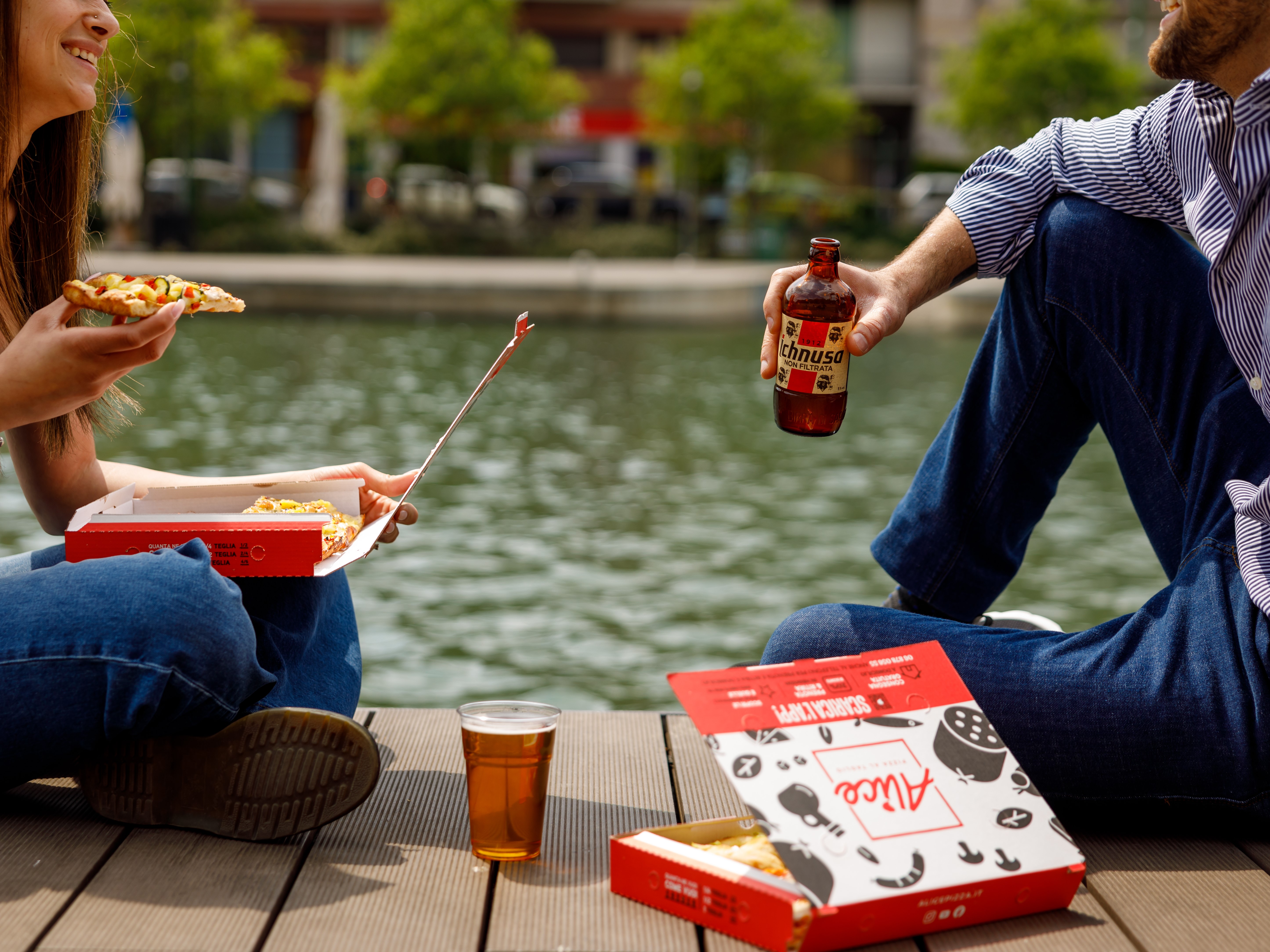 Alice Pizza lancia il servizio A spasso con Alice per una pizza in teglia open air Alice Pizza lancia il servizio A spasso con Alice per una pizza in teglia open air
