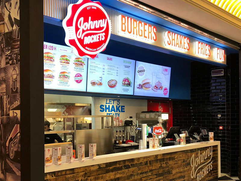 Johnny Rockets festeggia l'hamburger con un pairing all'avocado Johnny Rockets festeggia l'hamburger con un pairing all'avocado