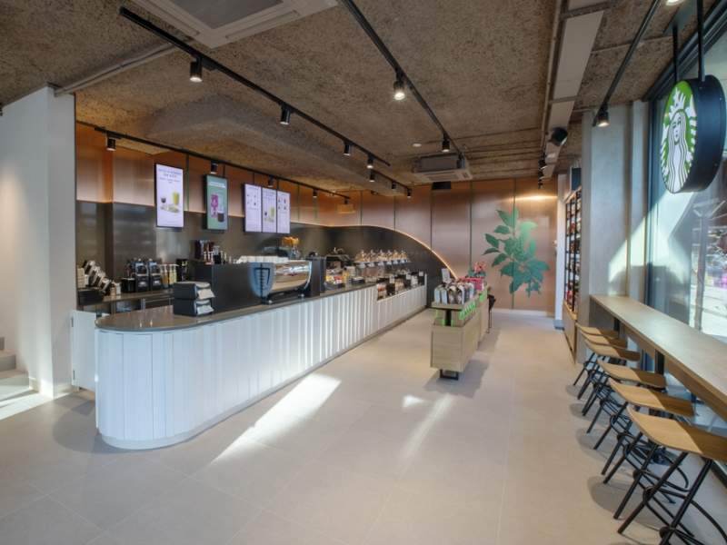 La nuova caffetteria Starbucks aperta a Bergamo, la 21° in Italia