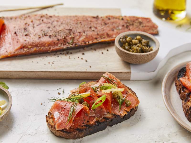 Per un alimentazione completa e nutriente, oltre alle verdure serve anche del pesce (meglio se dall'Alaska) Per un alimentazione completa e nutriente, oltre alle verdure serve anche del pesce (meglio se dall'Alaska)