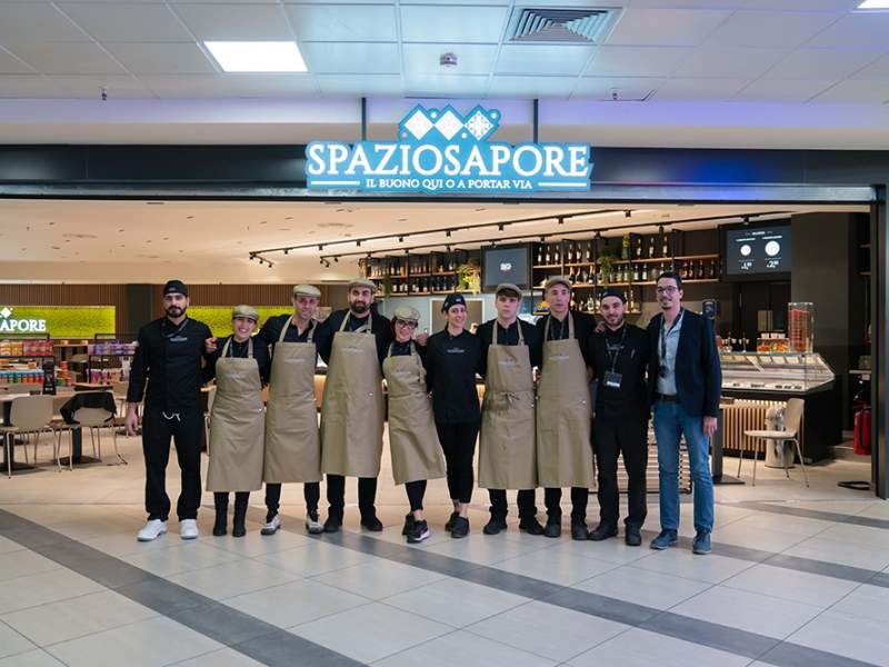 Il bistrot Spazio Sapore di Gruppo Arena dà avvio allo sviluppo in modalità stand alone al Centro commerciale Milazzo (Messina) Il bistrot Spazio Sapore di Gruppo Arena dà avvio allo sviluppo in modalità stand alone al Centro commerciale Milazzo (Messina)