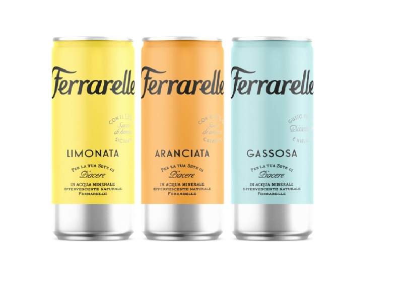 I tre gusti in lattina delle bibite gassate Ferrarelle