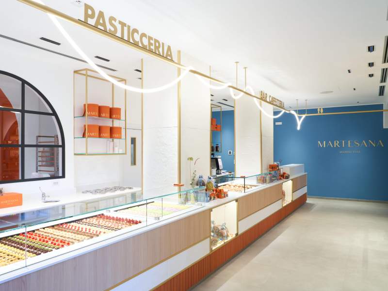 Pasticceria Martesana è una insegna storica di Milano fondata nel 1966 da Vincenzo Santoro