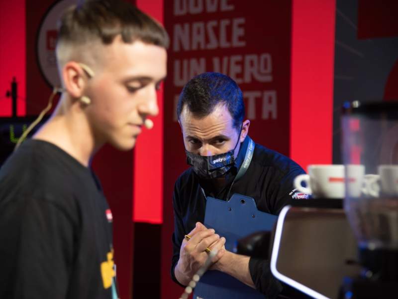 Un momento del contest sul caffè dedicato agli alunni degli istituti alberghieri organizzato da PulyCaff Un momento del contest sul caffè dedicato agli alunni degli istituti alberghieri organizzato da PulyCaff