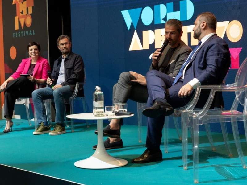 Un momento della conferenza di avvio dell'Aperitivo Festival in occasione del World Aperitivo Day