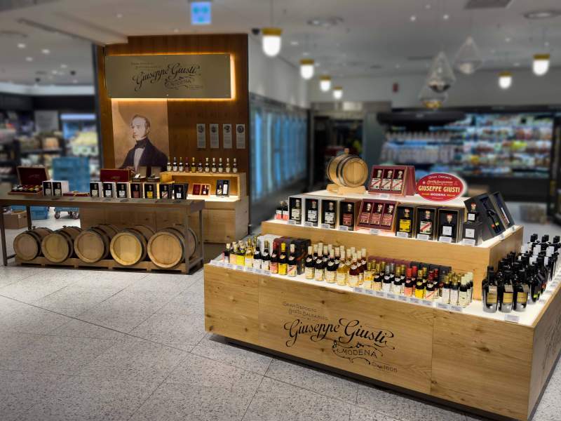 La boutique di Acetaia Giusti (in formato corner) nel department store Lotte di Seul