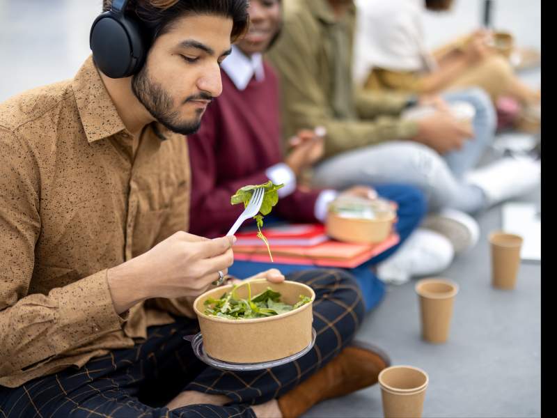 Secondo Just Eat, per il 70% degli studenti universitari il food delivery è un alleato nel percorso di studi