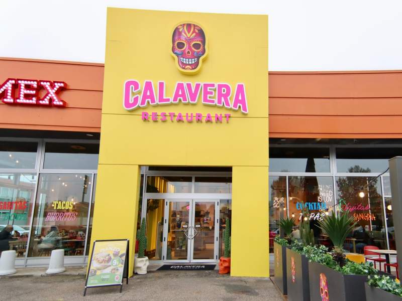 L'ingresso del nuovo Calavera Restaurant di Ferrara, il 24° della rete