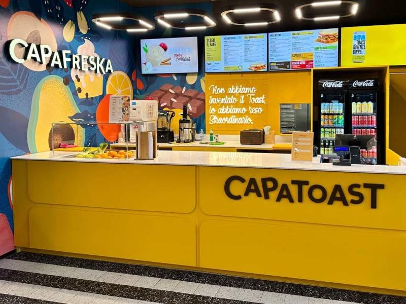 Il nuovo punto vendita (con corner Capafreska) di Capatoast al Centro commerciale Le Terrazze Il nuovo punto vendita (con corner Capafreska) di Capatoast al Centro commerciale Le Terrazze