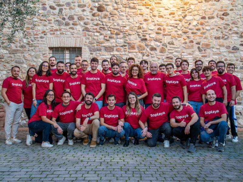 Il team di Soplaya, che oggi conta 55 persone