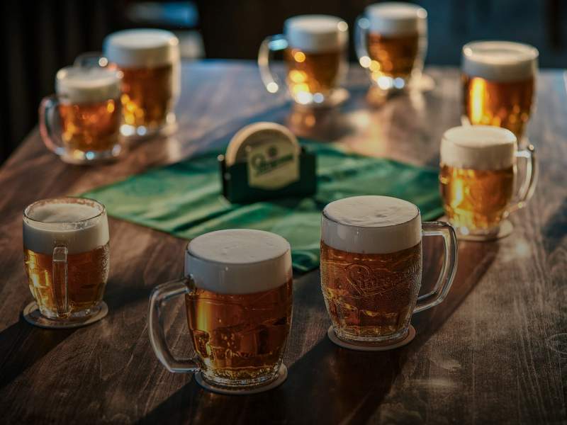 Staropramen Premium l'etichetta simbolo di Pivovary Staropramen, Staropramen Premium l'etichetta simbolo di Pivovary Staropramen,