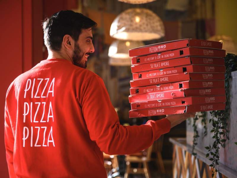 Pizzium è nata a marzo 2017 da un'idea di Nanni Arbellini e Stefano Saturnino