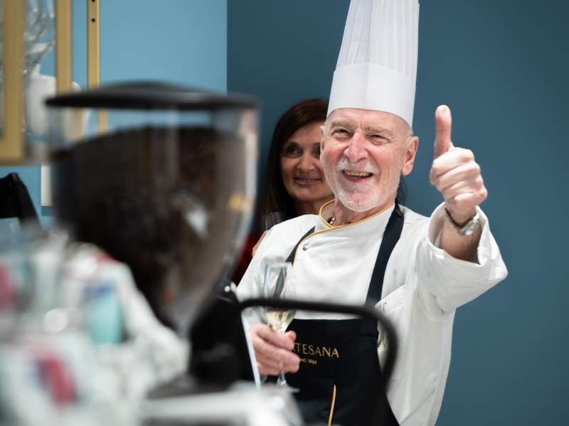 Vincenzo Santoro, pasticcere e fondatore di Pasticceria Martesana Vincenzo Santoro, pasticcere e fondatore di Pasticceria Martesana