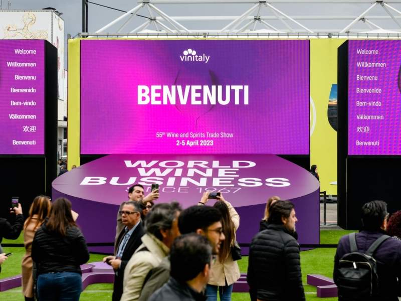 L'ingresso di Vinitaly che quest'anno si tiene dal 14 al 17 aprile negli spazi di Veronafiere