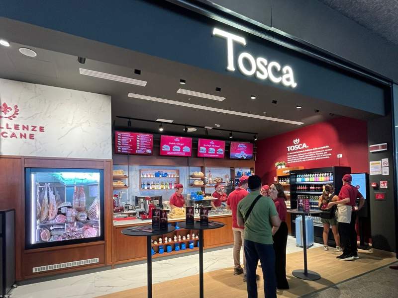Il nuovo punto vendita Tosca - Eccellenze Toscane con SSP all'interno di Roma Termini Il nuovo punto vendita Tosca - Eccellenze Toscane con SSP all'interno di Roma Termini