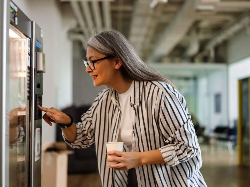Secondo i dati Venditalia, il caffè è protagonista delle consumazioni degli italiani con il 57% degli acquisti totali nel vending Secondo i dati Venditalia, il caffè è protagonista delle consumazioni degli italiani con il 57% degli acquisti totali nel vending