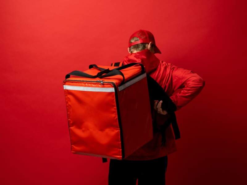 Botta e risposta fra sindacato e Just Eat anche sul lavoro dei rider nelle giornate di grande caldo Botta e risposta fra sindacato e Just Eat anche sul lavoro dei rider nelle giornate di grande caldo