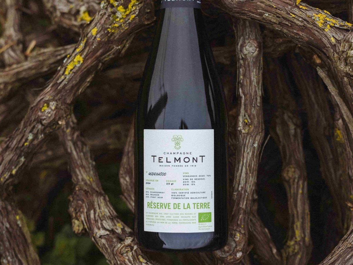 L'etichetta Réserve de la Terre di Telmont, disponibile anche in Italia L'etichetta Réserve de la Terre di Telmont, disponibile anche in Italia