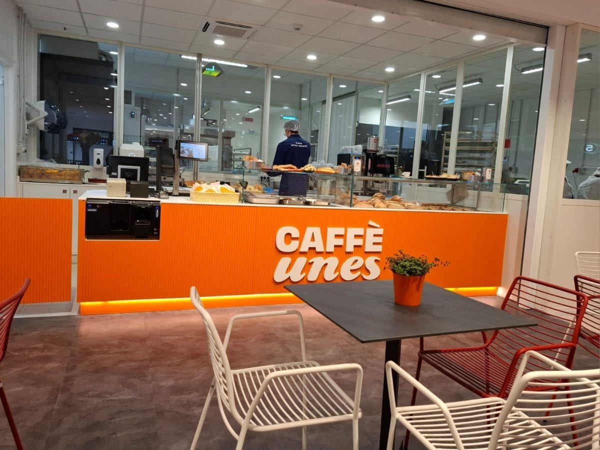 Il Caffè Unes di Caluso (TO) Il Caffè Unes di Caluso (TO)