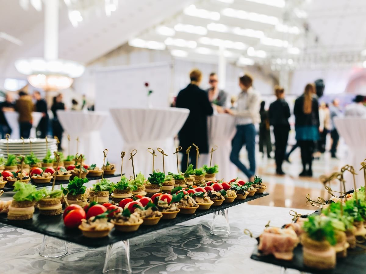 Nel 2023, il comparto banqueting e catering ha generato 2,2 miliardi di giro d'affari Nel 2023, il comparto banqueting e catering ha generato 2,2 miliardi di giro d'affari