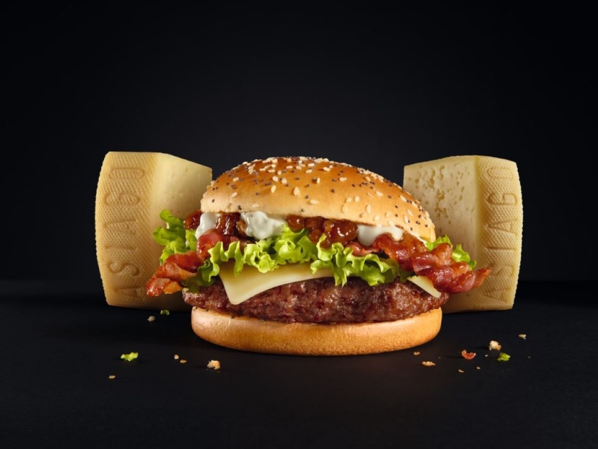 Il My Selection Asiago Dop &amp; Bacon disponibile da McDonald's