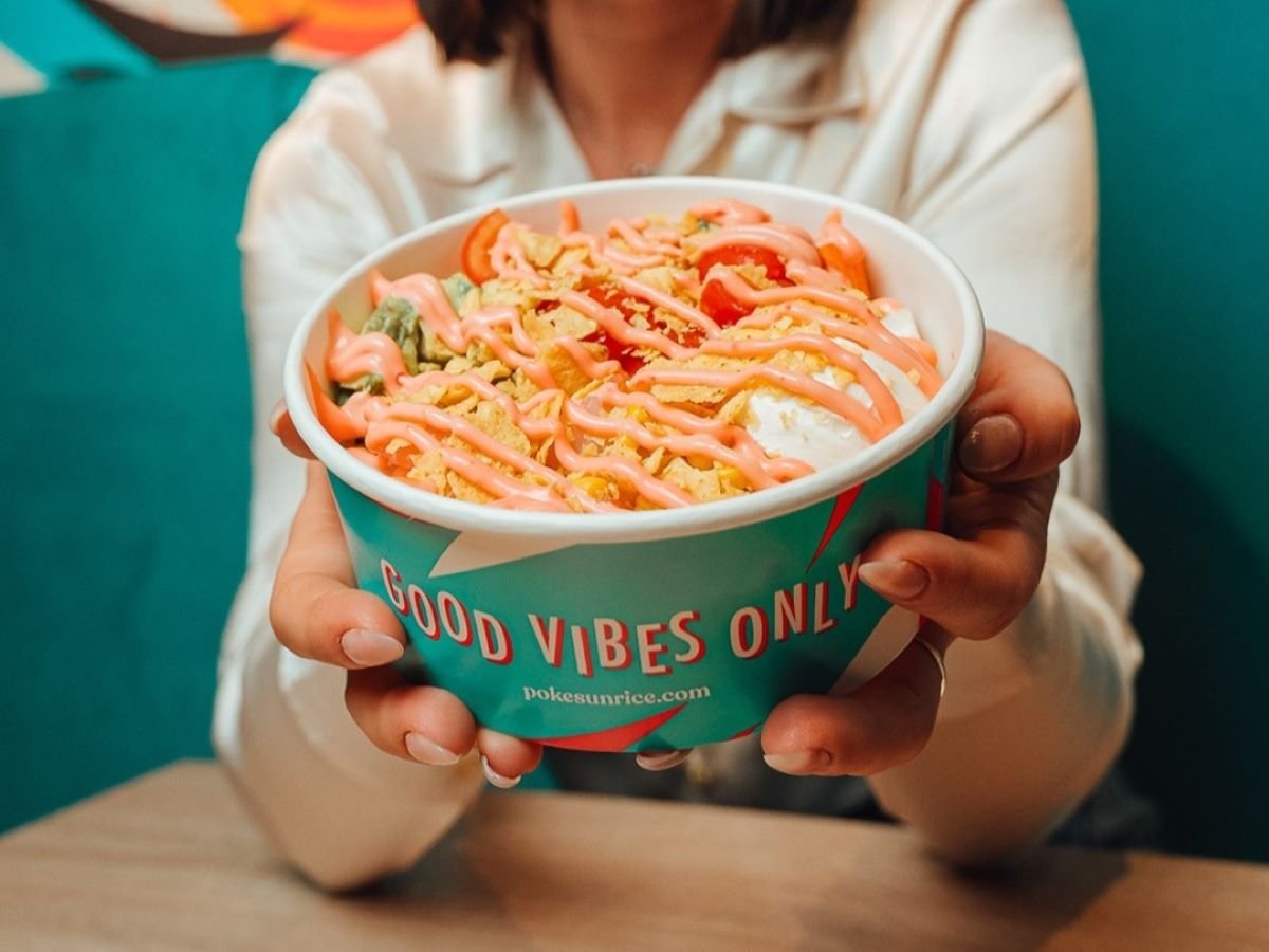 Le poke bowl al salmone di Poke Sun-Rice possono fregiarsi del bollino "Seafood from Norway" Le poke bowl al salmone di Poke Sun-Rice possono fregiarsi del bollino "Seafood from Norway"