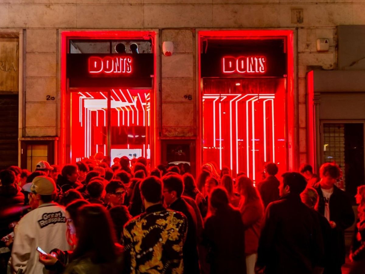 Uno dei locali di Donts, mini-catena dedicata allo smash burger