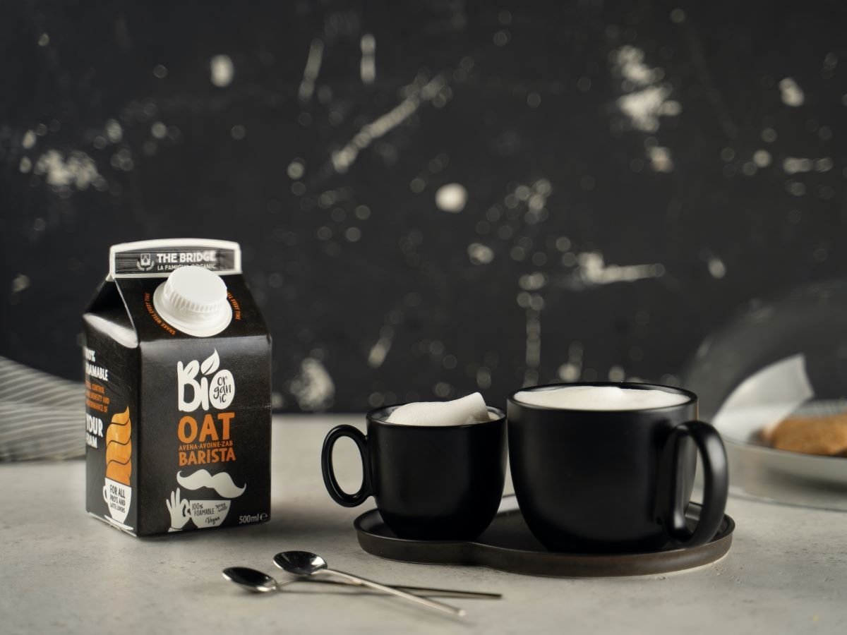 La referenza Avena Barista di The Bridge nel pratico formato da 500 ml salva spreco La referenza Avena Barista di The Bridge nel pratico formato da 500 ml salva spreco