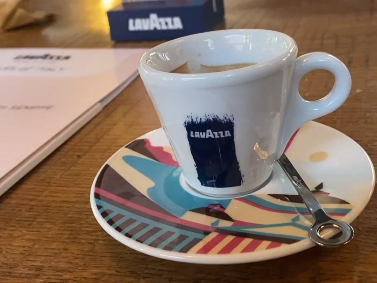 Le 4 miscele di Lavazza Tales of Italy sono dedicate a 4 capitali nazionali del caffè: Venezia, Milano, Roma e Napoli
