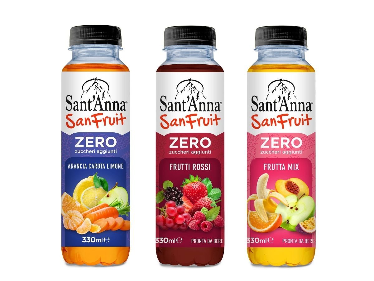 Le tre referenze della linea SanFruit di Acqua Sant'Anna