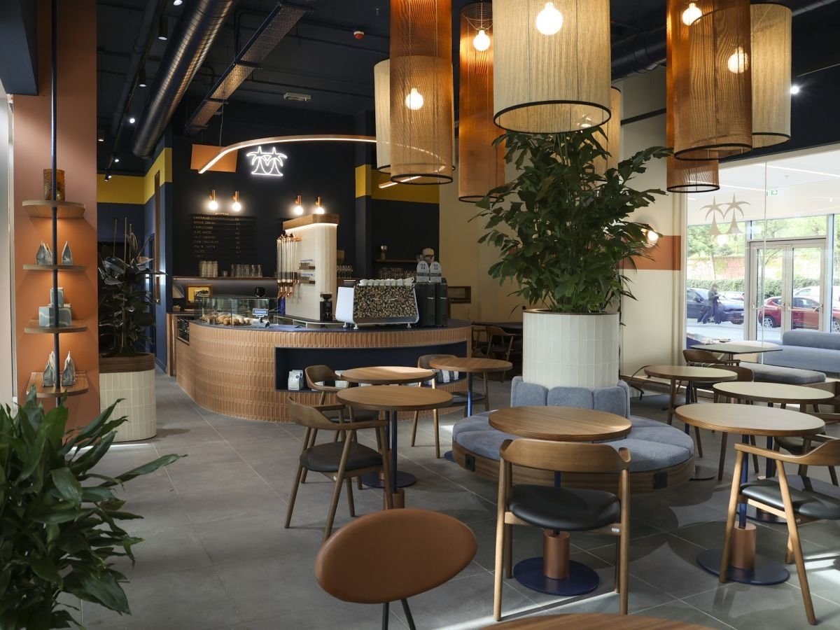 Il punto vendita Cafezal all'interno di BiM Bicocca a Milano