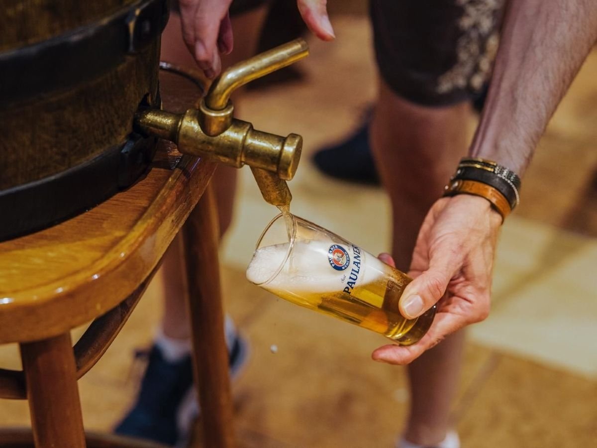 La birra Paulaner è ora disponibile nelle bierstube di Löwengrube