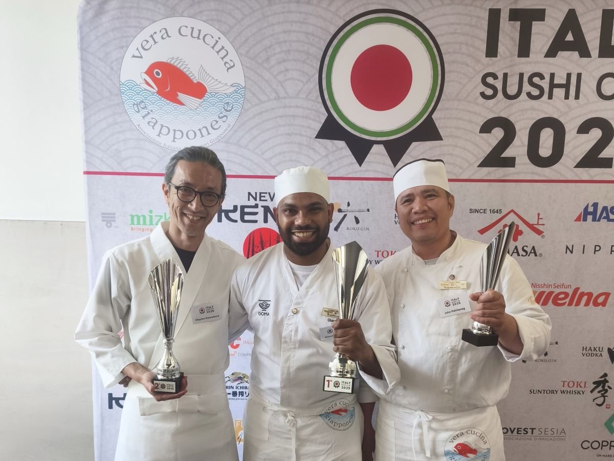 Al centro  Kurukulasuriya Shehan Laksha Fernando, aka Gianni Fernando, vincitore della prima Sushi Cup Italy