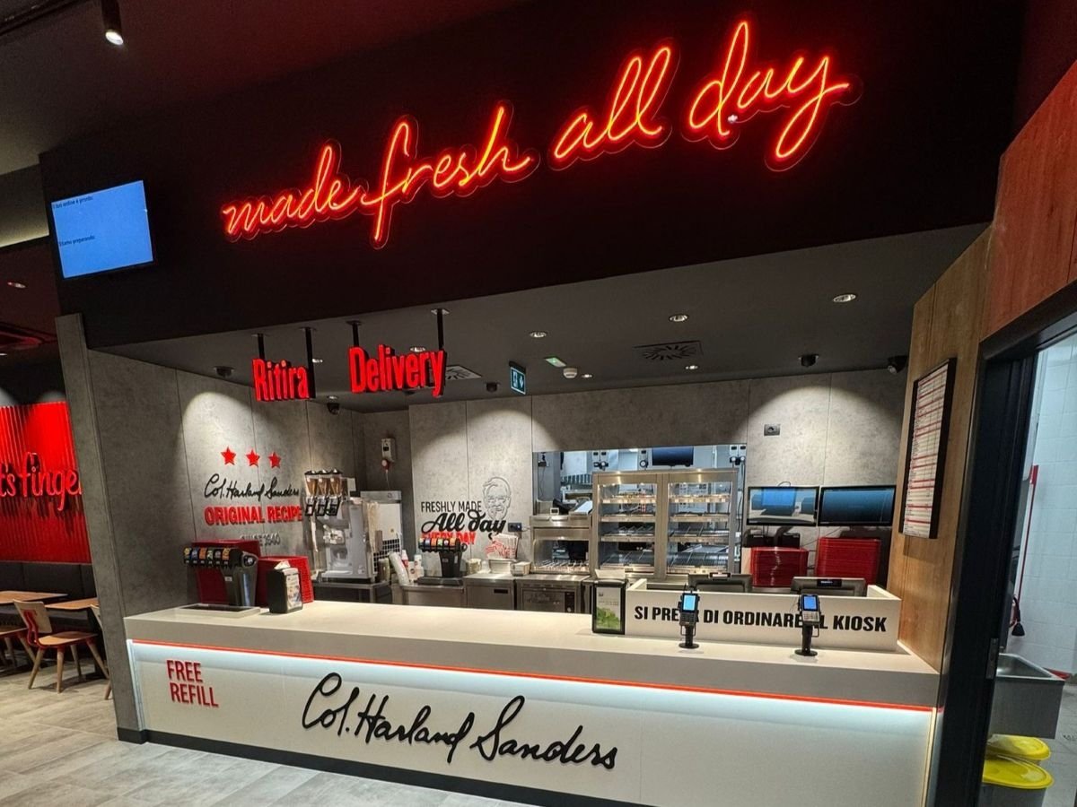 Il nuovo locale KFC Italia di Sassari Il nuovo locale KFC Italia di Sassari