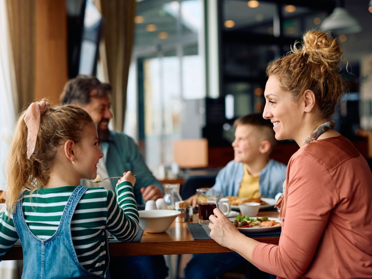 Secondo Confcommercio, nel 2025, la spesa pro-capite nei pubblici esercizi è di 1.702 euro Secondo Confcommercio, nel 2025, la spesa pro-capite nei pubblici esercizi è di 1.702 euro