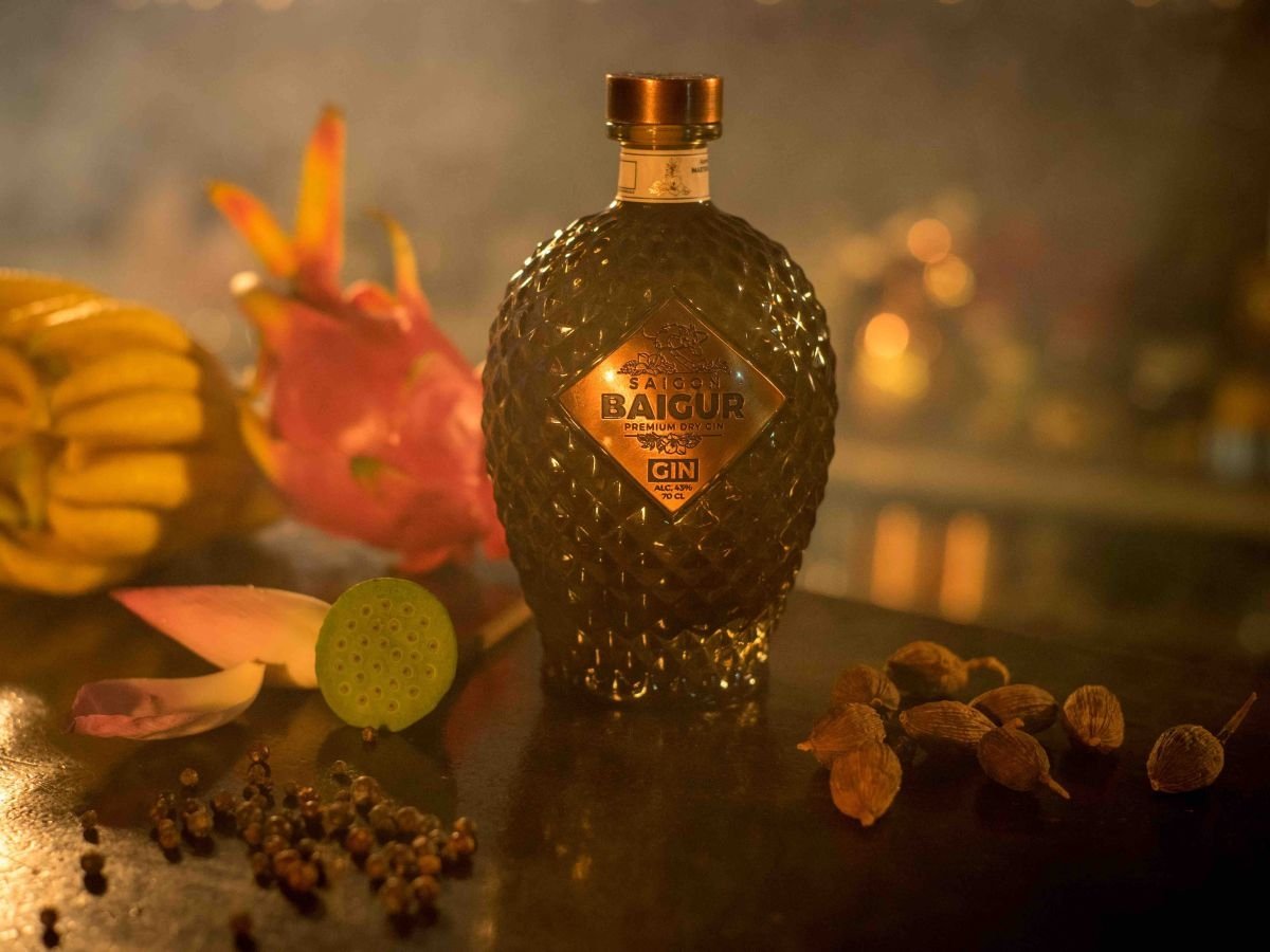 Il gin Saigon Baigur distribuito in Italia da Compagnia dei Caraibi Il gin Saigon Baigur distribuito in Italia da Compagnia dei Caraibi