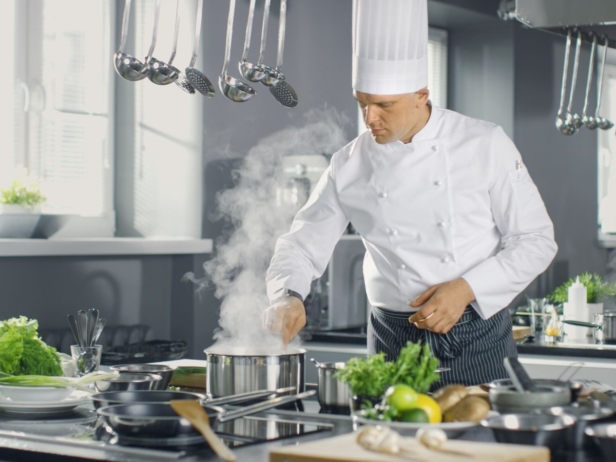 Sono 205mila le assunzioni previste dal mondo della ristorazione fra settembre e novembre Sono 205mila le assunzioni previste dal mondo della ristorazione fra settembre e novembre