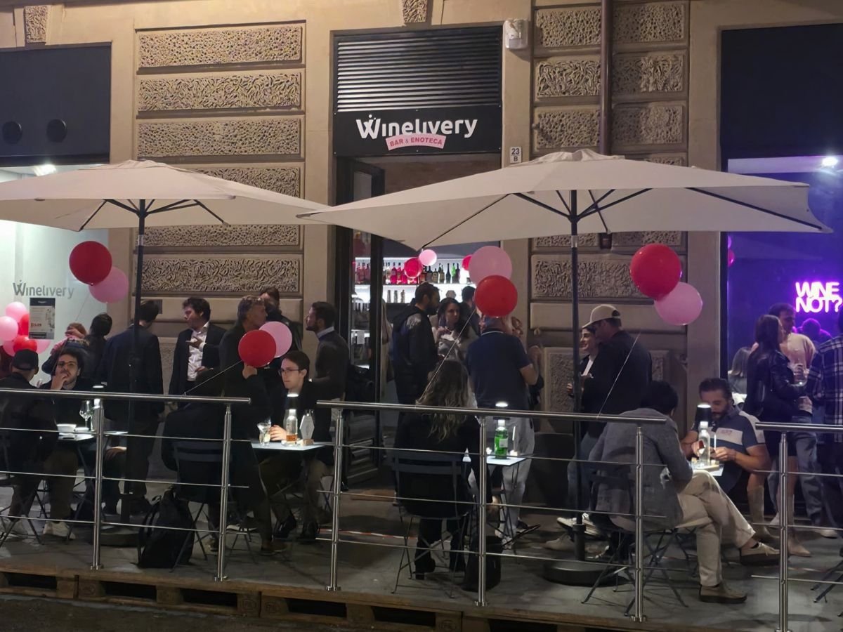 L'inaugurazione del nuovo punto vendita Winelivery Bar&Enoteca a Torino L'inaugurazione del nuovo punto vendita Winelivery Bar&Enoteca a Torino