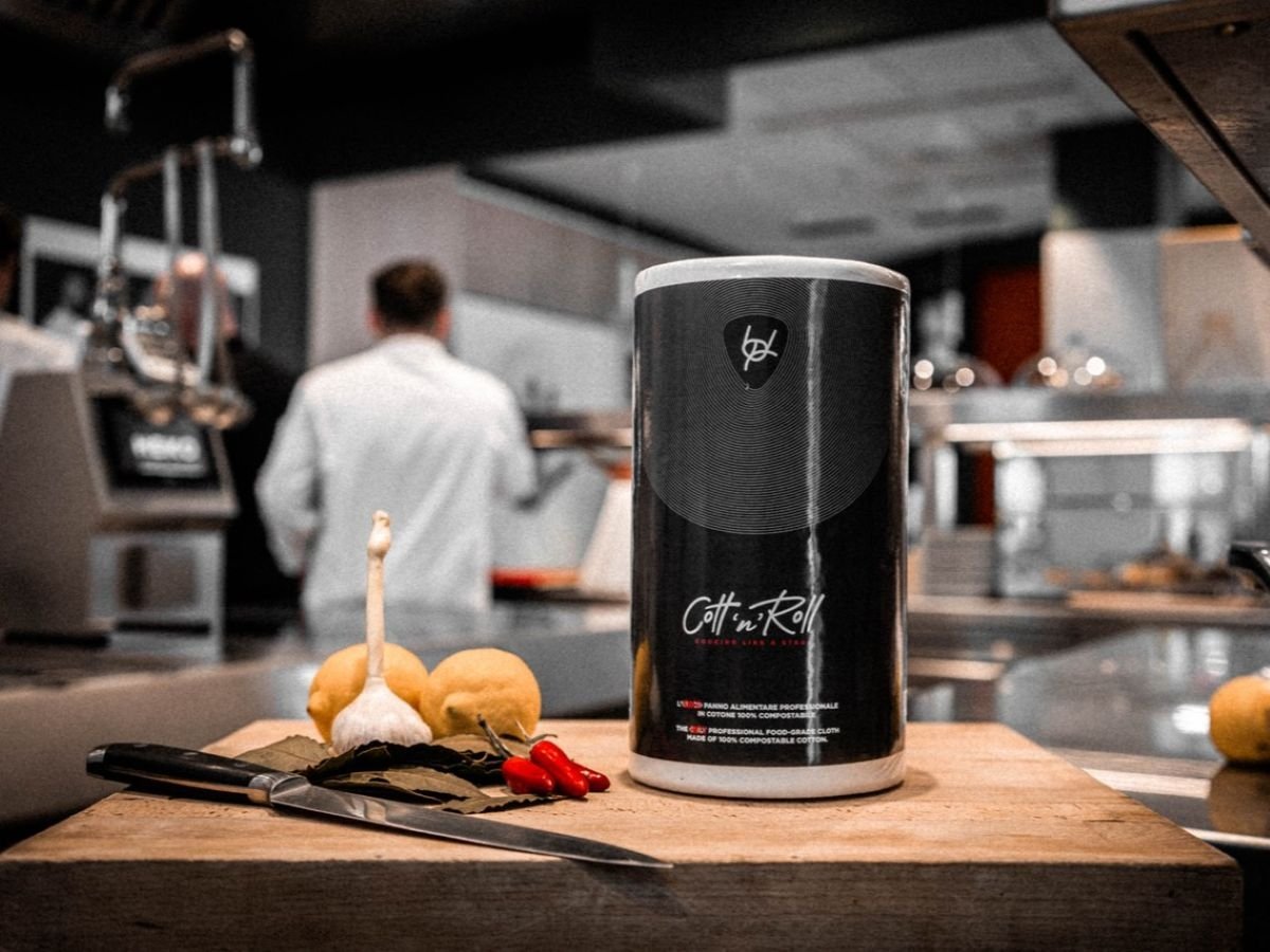 Cott'n'Roll è uno dei due brand Sanitars pensati per l'Horeca Cott'n'Roll è uno dei due brand Sanitars pensati per l'Horeca