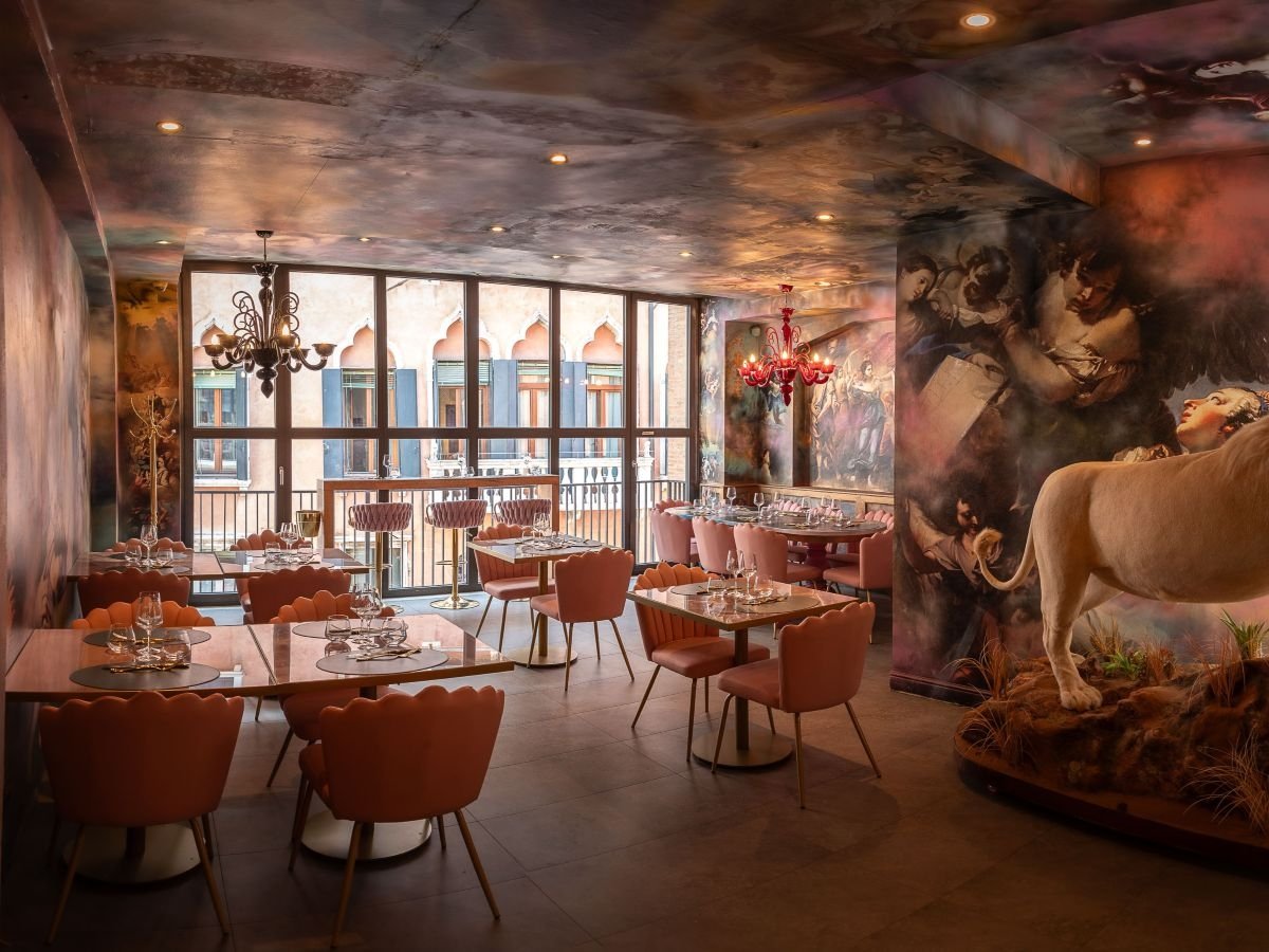 La sala del Rivoire di Venezia La sala del Rivoire di Venezia