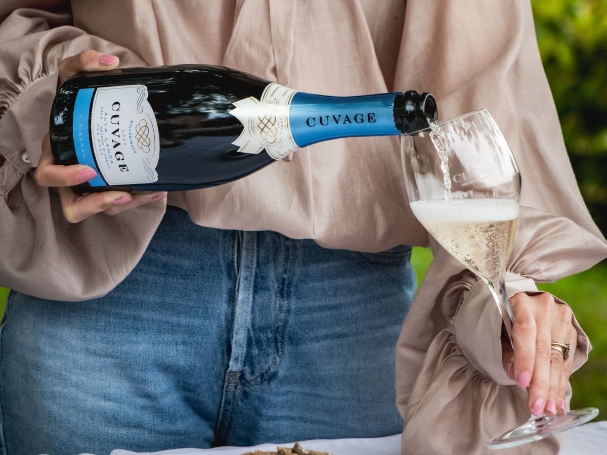 La nuova etichetta di Cuvage La nuova etichetta di Cuvage