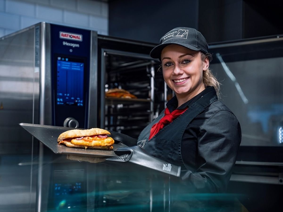 QSR e locali con alti flussi sono il luogo ideale dove installare iHexagon di Rational QSR e locali con alti flussi sono il luogo ideale dove installare iHexagon di Rational