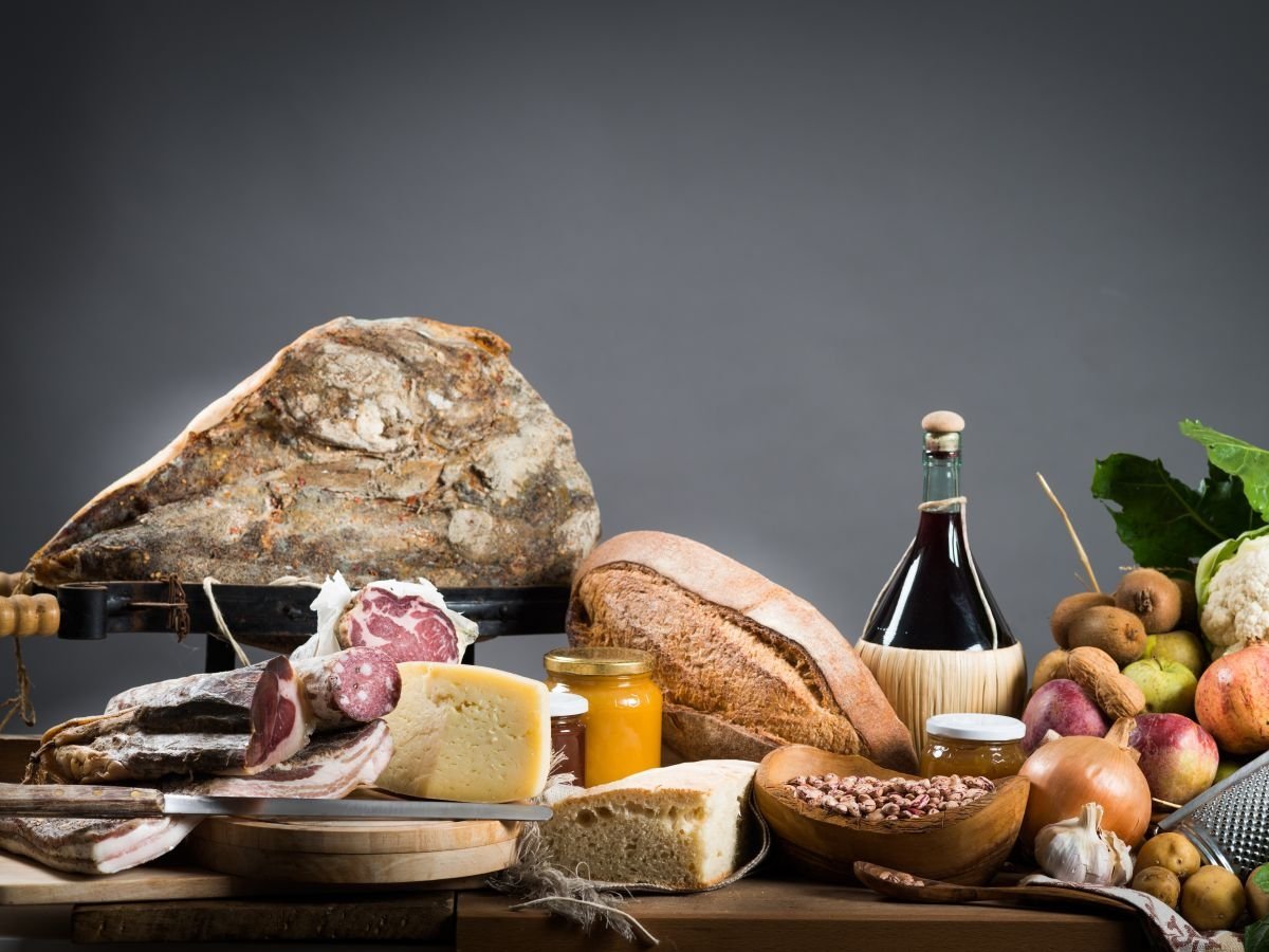 Alcune eccellenze del food&beverage Made in Italy al centro del club deal Compagnia del Gusto Alcune eccellenze del food&beverage Made in Italy al centro del club deal Compagnia del Gusto