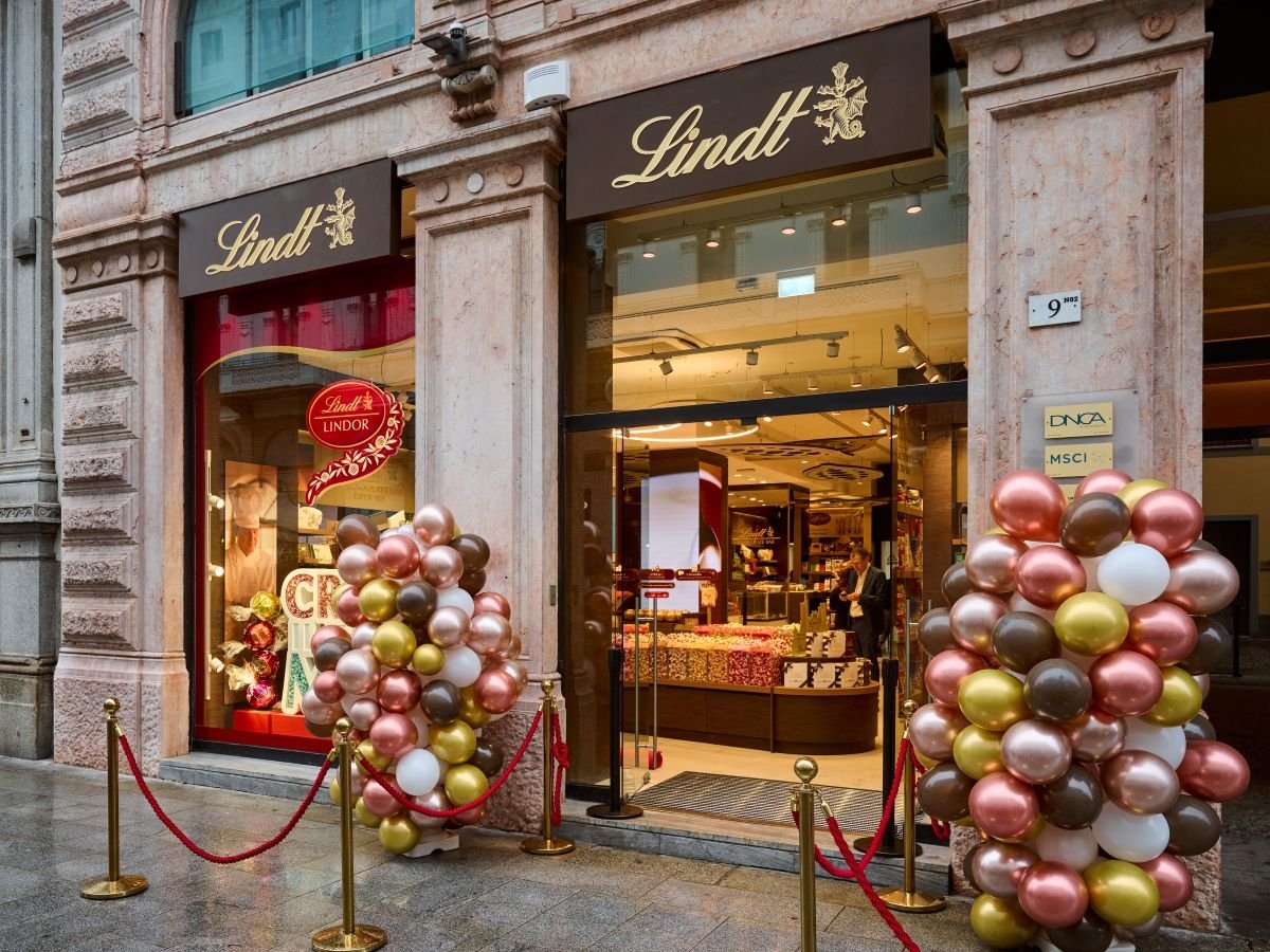 Il nuovo negozio Lindt &amp; Sprüngli a Milano, il 38° in Italia
