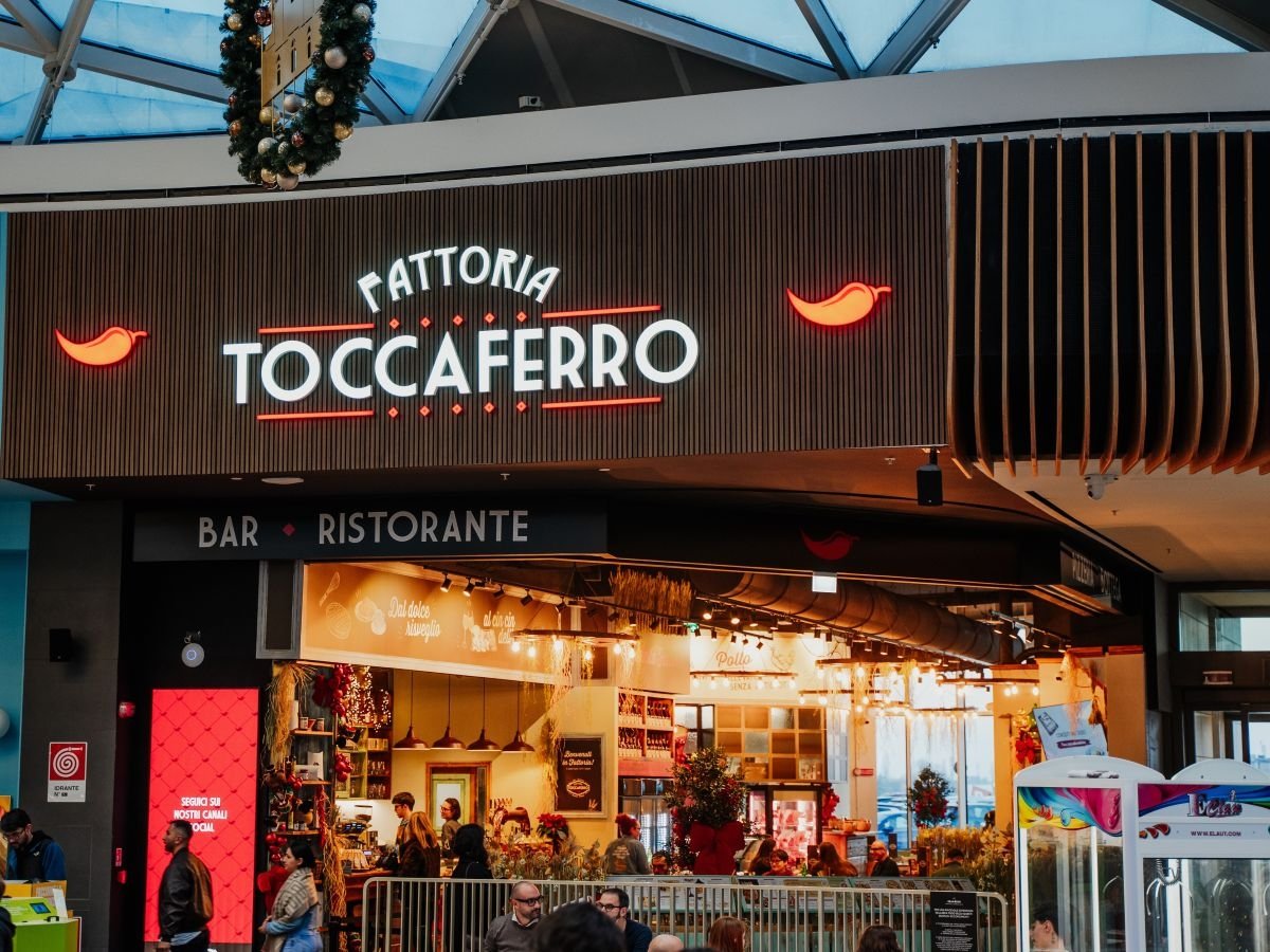 L'ingresso del nuovo punto vendita Fattoria Toccaferro allo Shopville Gran Reno 