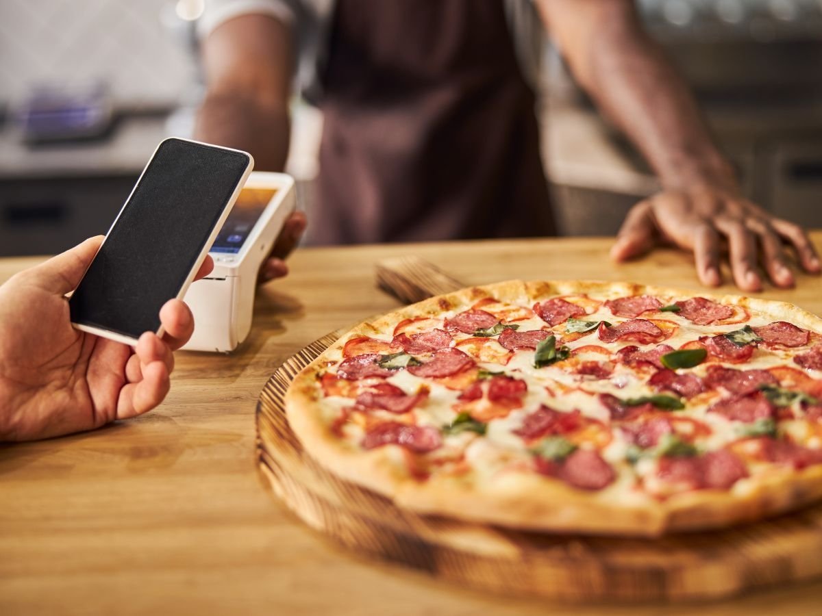 Nelle catene di pizzeria artigianali lo scontrino medio si assesta sotto i 20 euro