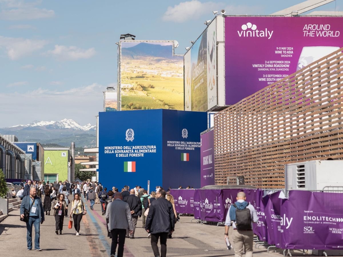 Vinitaly 2026 si tiene dal 12 al 15 aprile a Verona